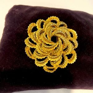 Corocraft Vintage Goldtone Brooch